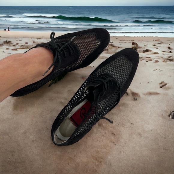 Phyllis Poland Black suede mesh Oxford shoes 6.5 - Picture 4 of 13